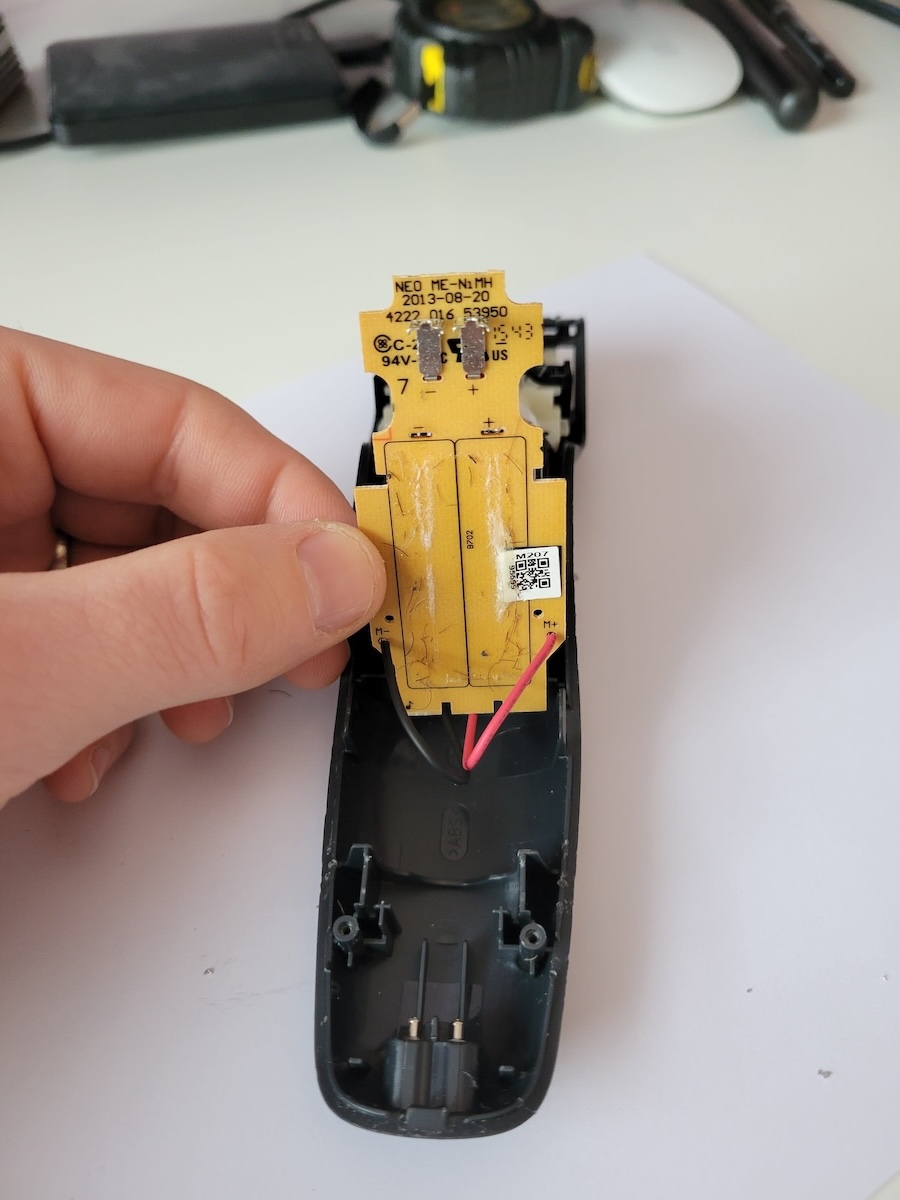 Philips HC5450 batteries completely removed